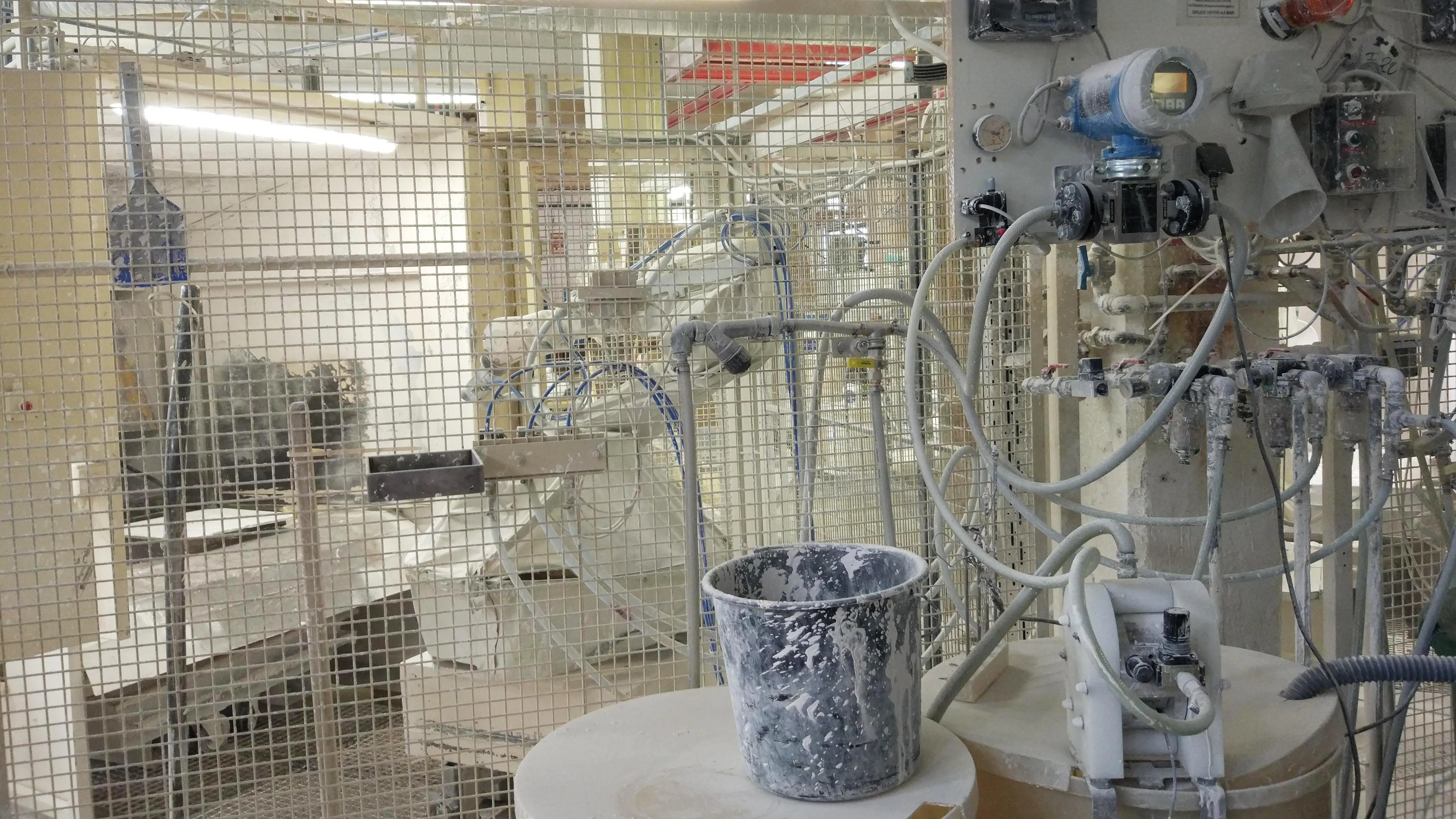 Интеллектуальный насос TC для керамической промышленности