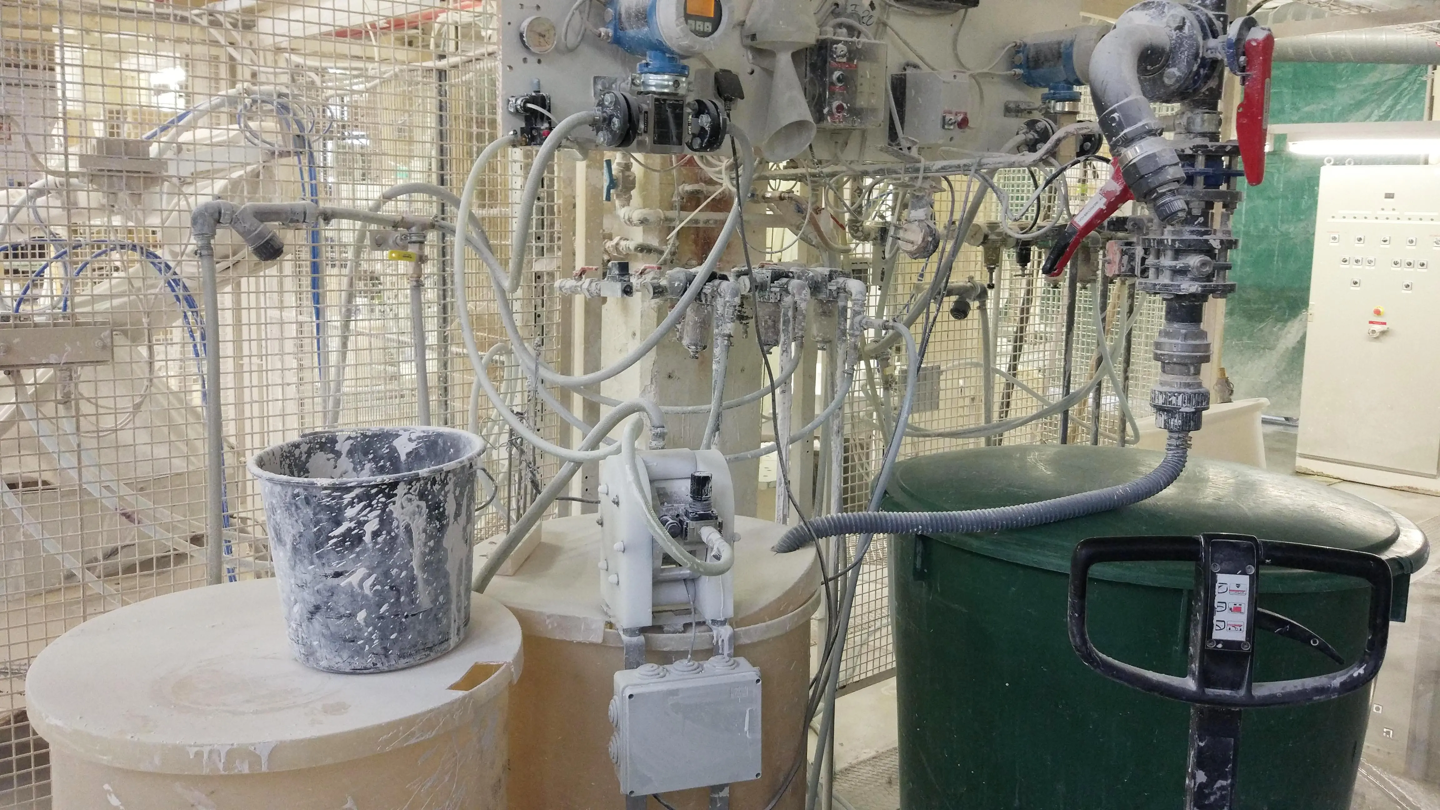 Интеллектуальный насос TC для керамической промышленности